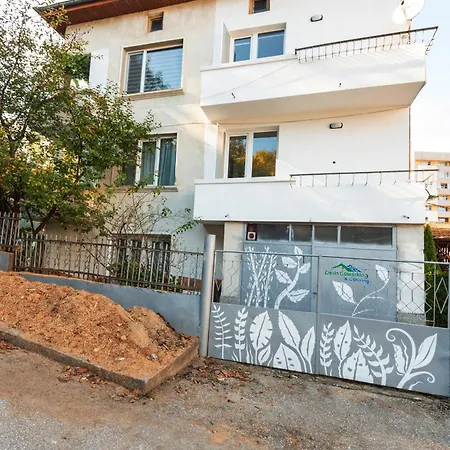 Coworking & Coliving شقة ديفين