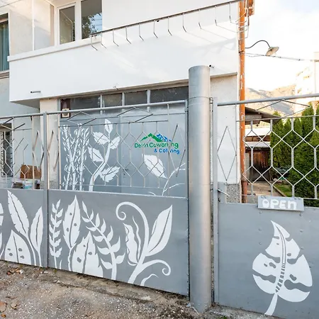 Coworking & Coliving Апартамент *