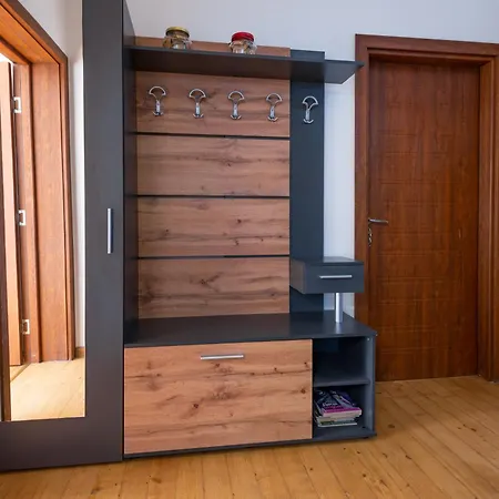 Coworking & Coliving Apartman